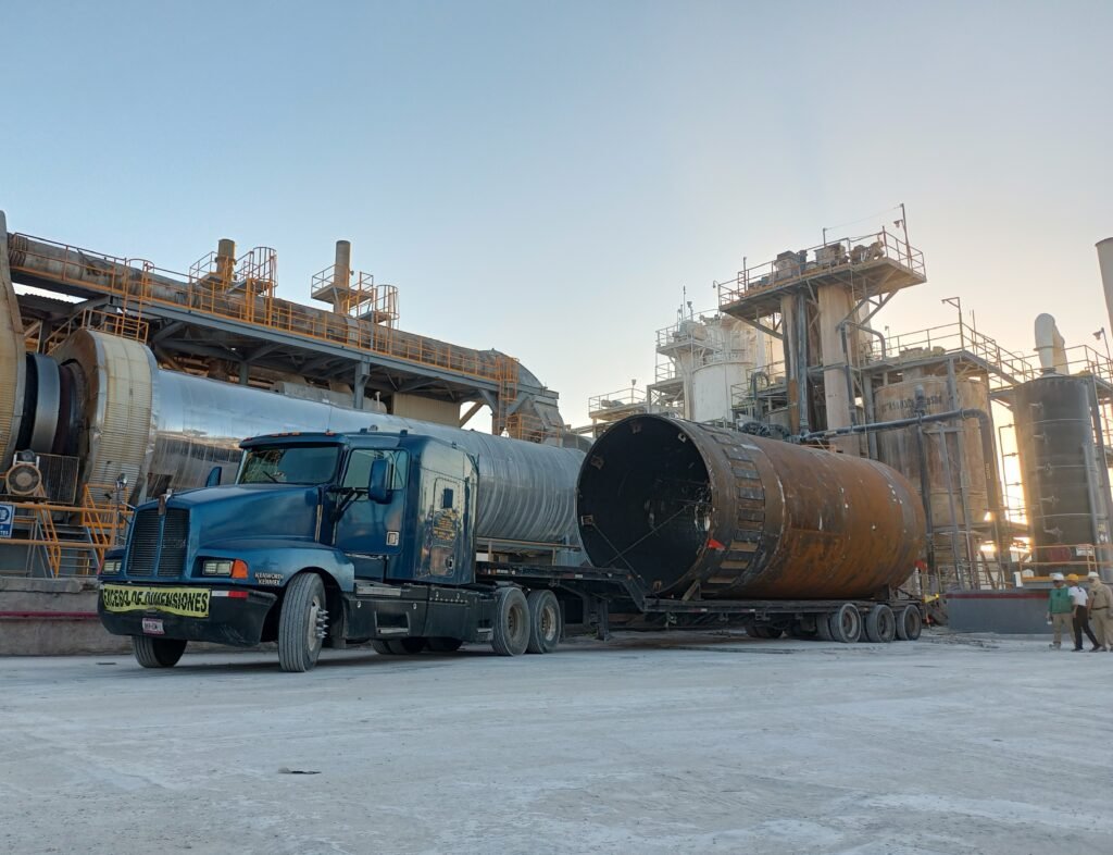 transporte tuberia pesada tanques almacenamiento.jpg